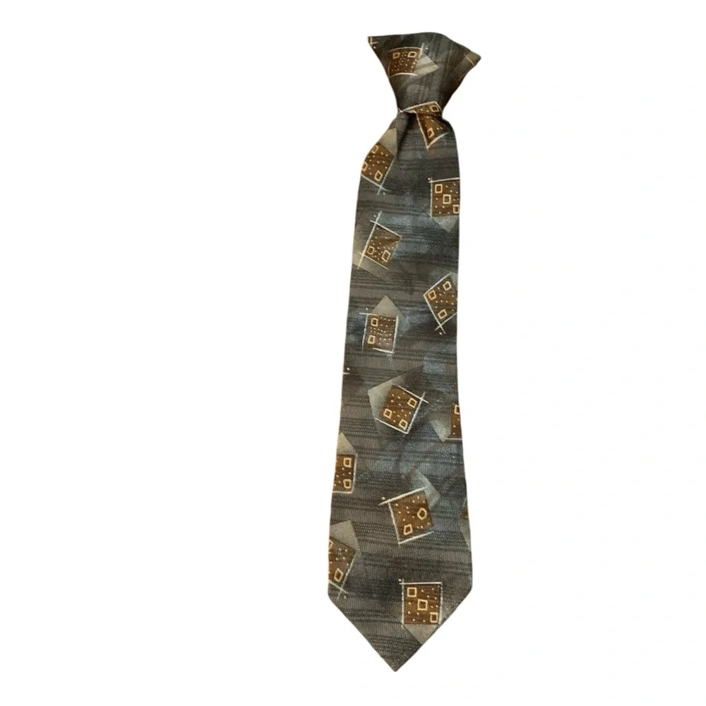 Boys clip on tie. Like new condition. No signs of wear.